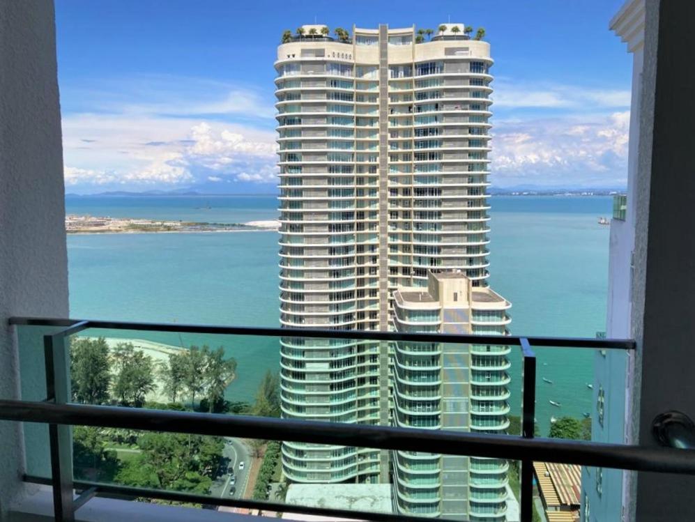 Mansion One Georgetown 2Br Seaview 7 Pax Lägenhet Exteriör bild